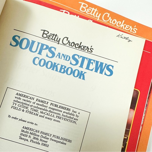 Vintage 1987 Betty Crocker's Family Favorites Set of 4 - Picture 7 of 11